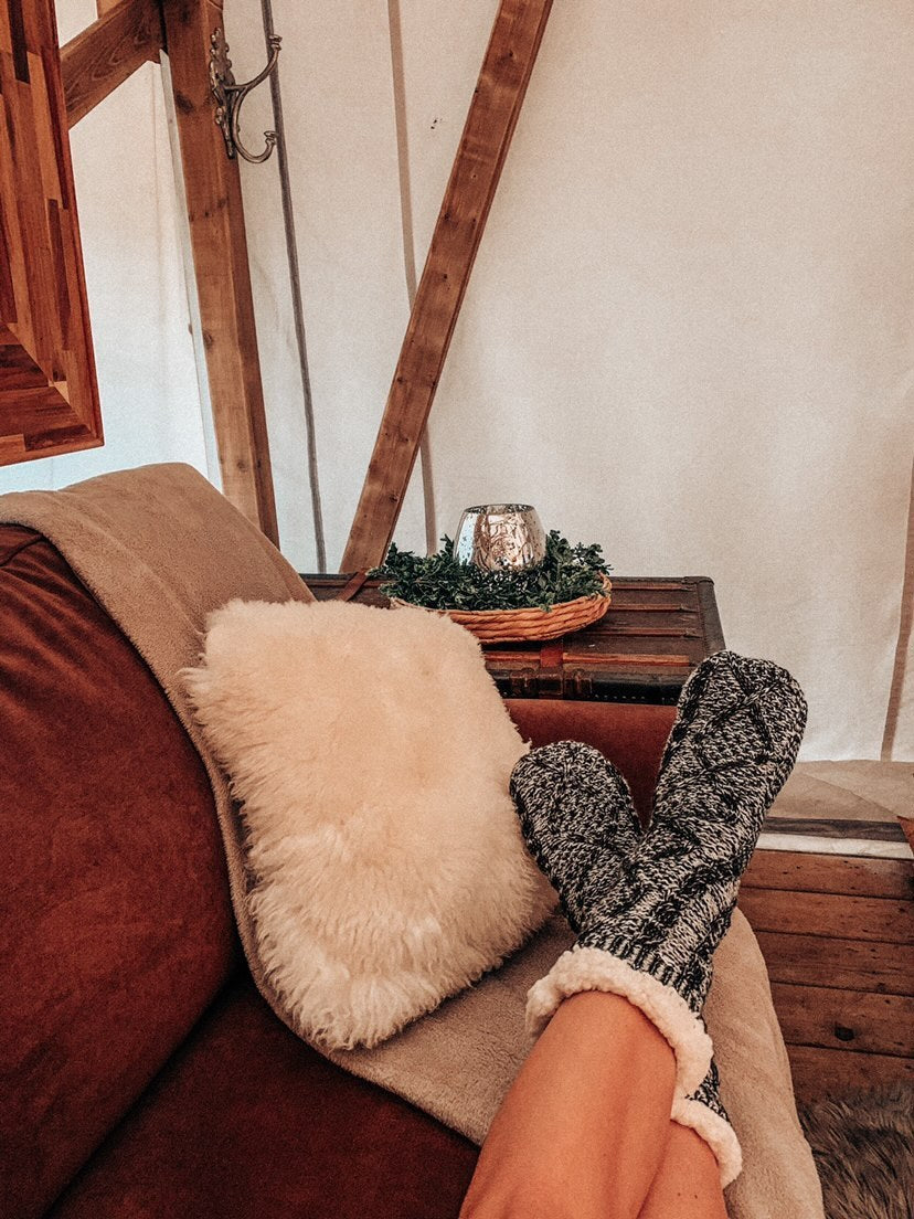 Black & White - Cozy Slipper Socks