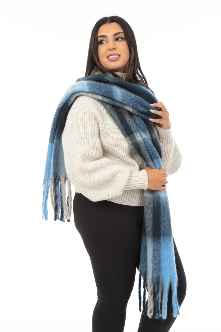 Tonya - Bouclé Scarf